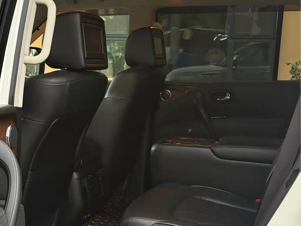 Infiniti QX 2011 QX56