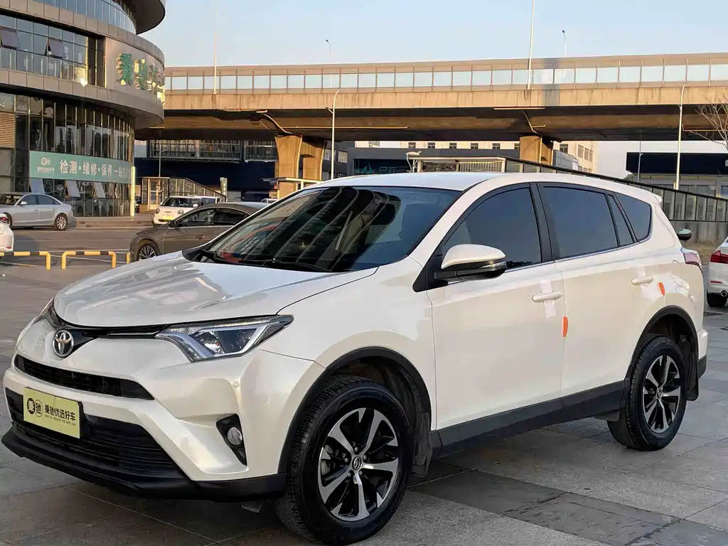 TOYOTA RAV4 RONGFANG