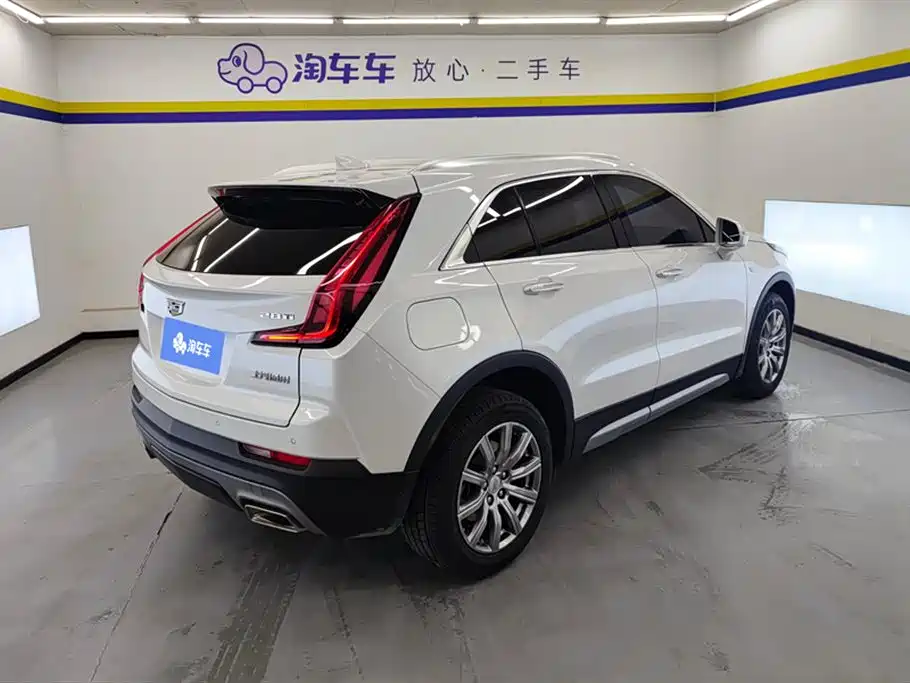 Cadillac XT4 2022 28T Luxury