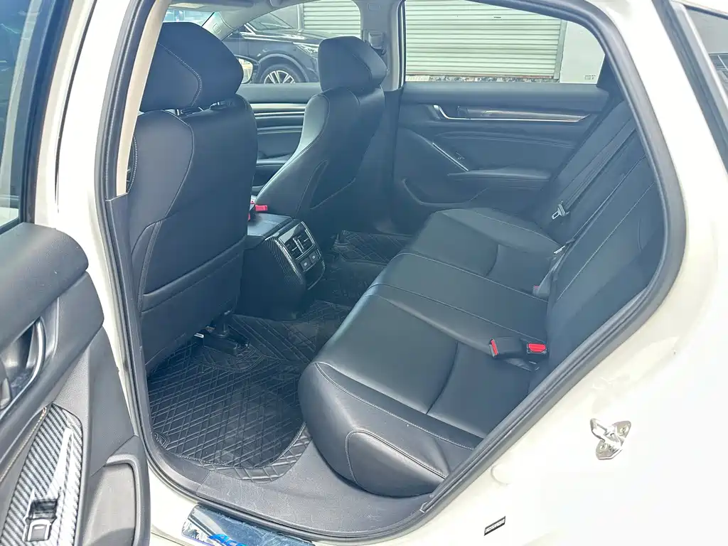 Honda Accord — миниатюра 5