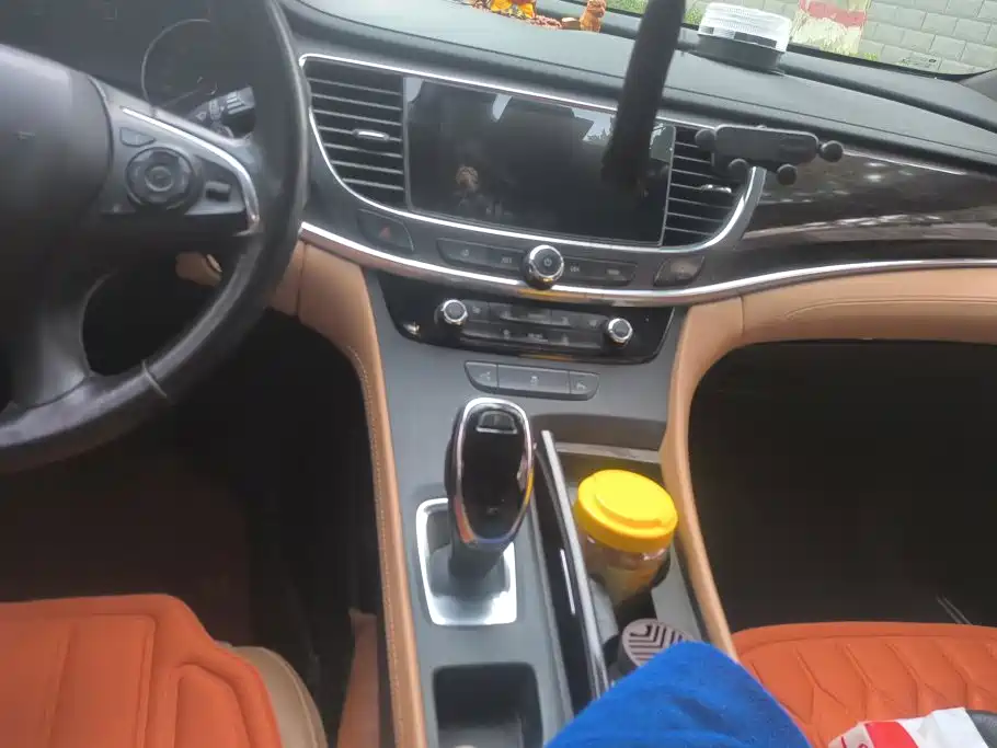 Buick LaCrosse — миниатюра 16