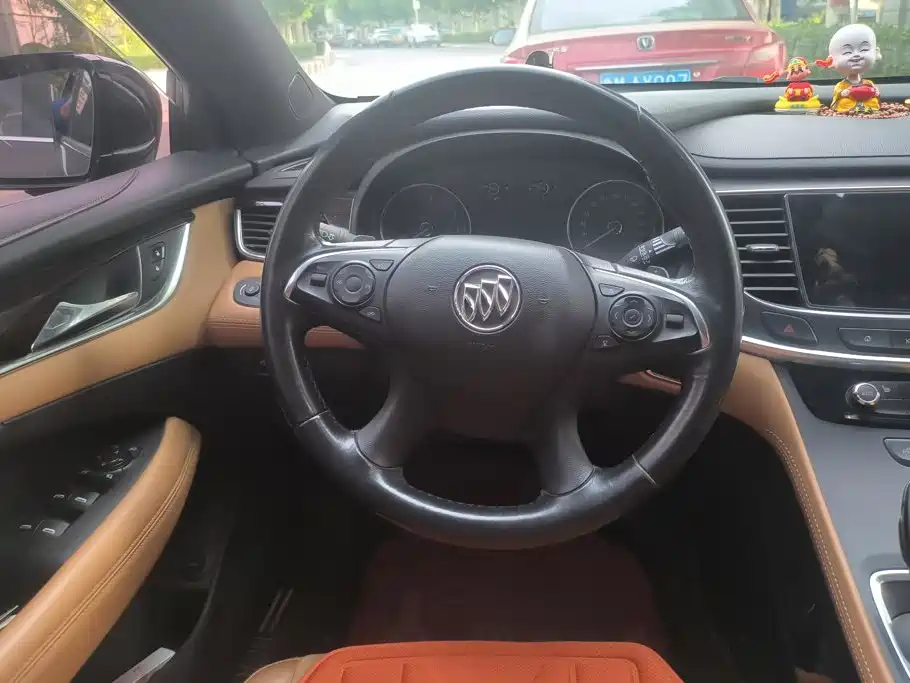 Buick LaCrosse — миниатюра 15