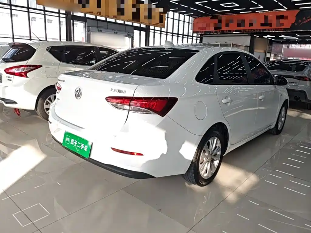 Buick Excelle — миниатюра 7