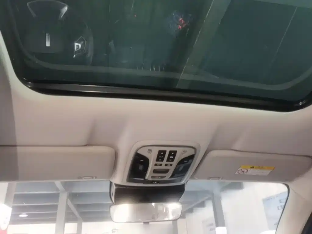 Wey Wey VV6 — миниатюра 18