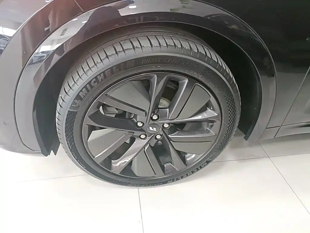 Li Auto Li L7 — миниатюра 23