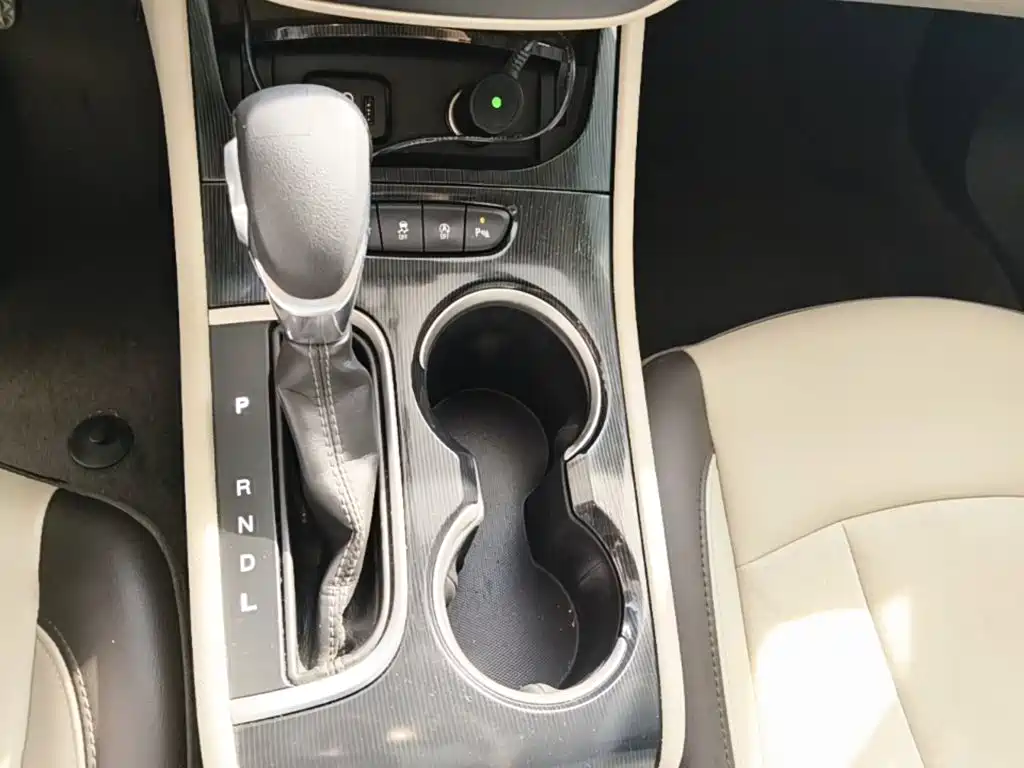 Buick Verano — миниатюра 14