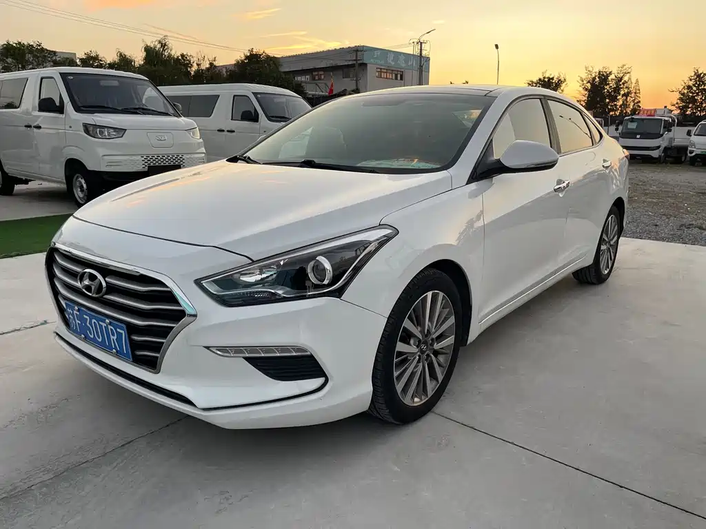 Hyundai Mistra — миниатюра 3