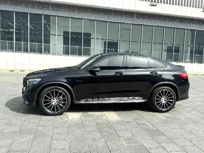 Mercedes-Benz GLC Coupe AMG — миниатюра 17