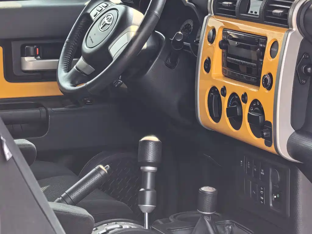 Toyota FJ Cruiser — миниатюра 20