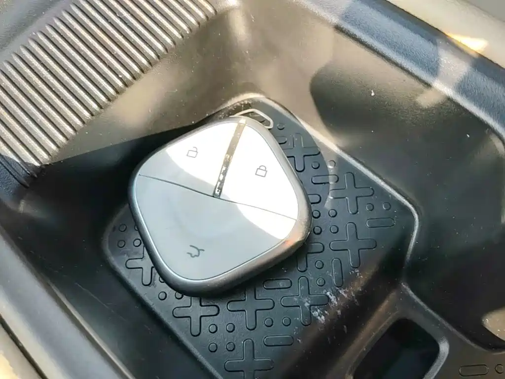 Wuling Bingo PLUS — миниатюра 9