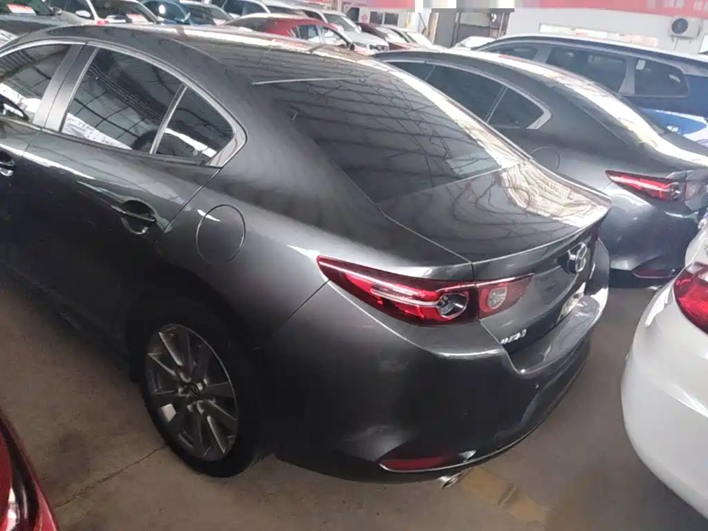 Mazda 3 Axela — миниатюра 5