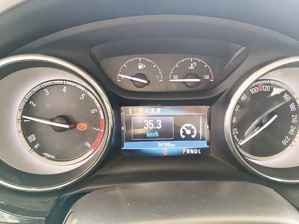 Buick Verano — миниатюра 12