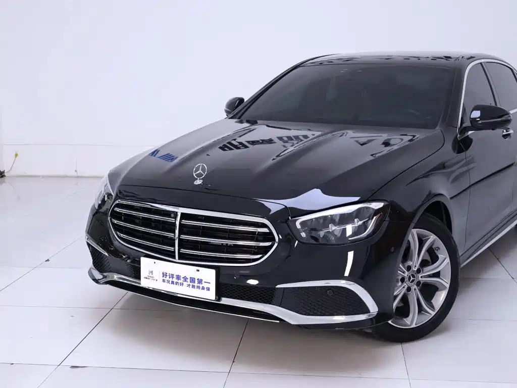 Mercedes-Benz E-Class — миниатюра 3