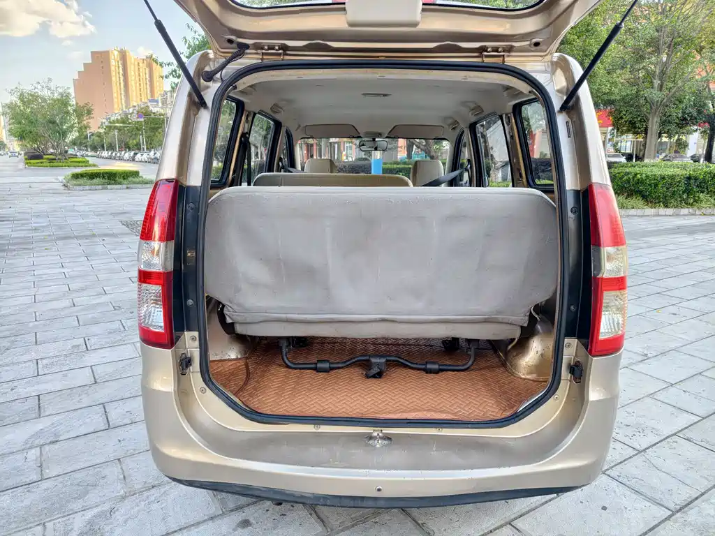 Wuling Hongguang — миниатюра 9