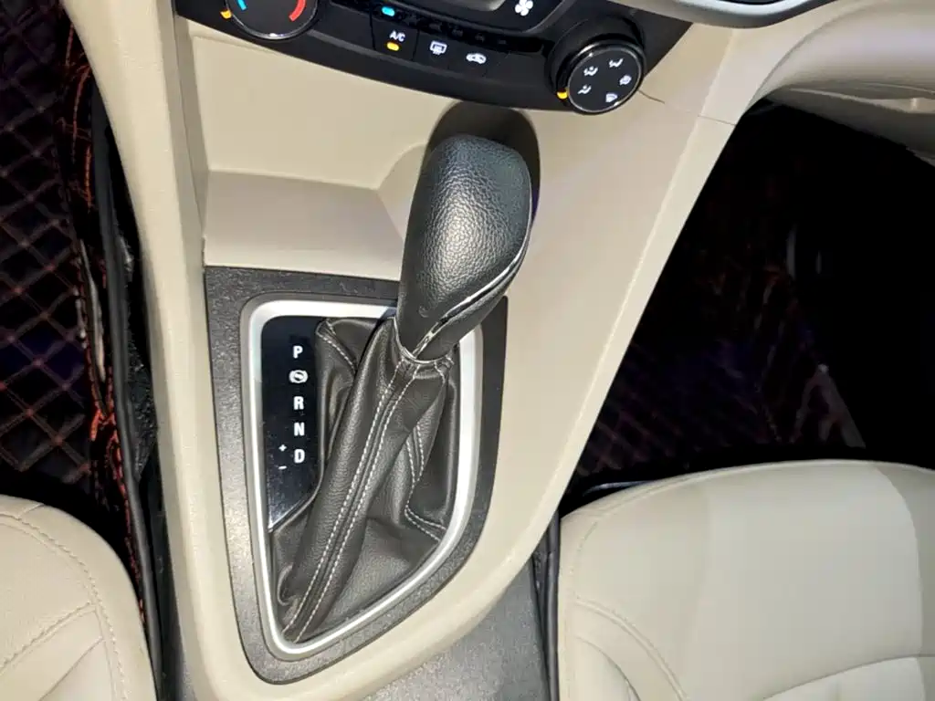 Buick Excelle — миниатюра 14