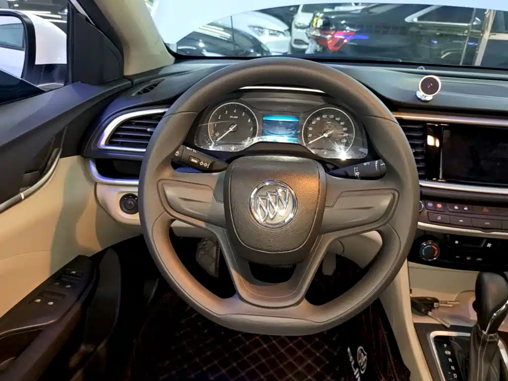 Buick Excelle — миниатюра 11