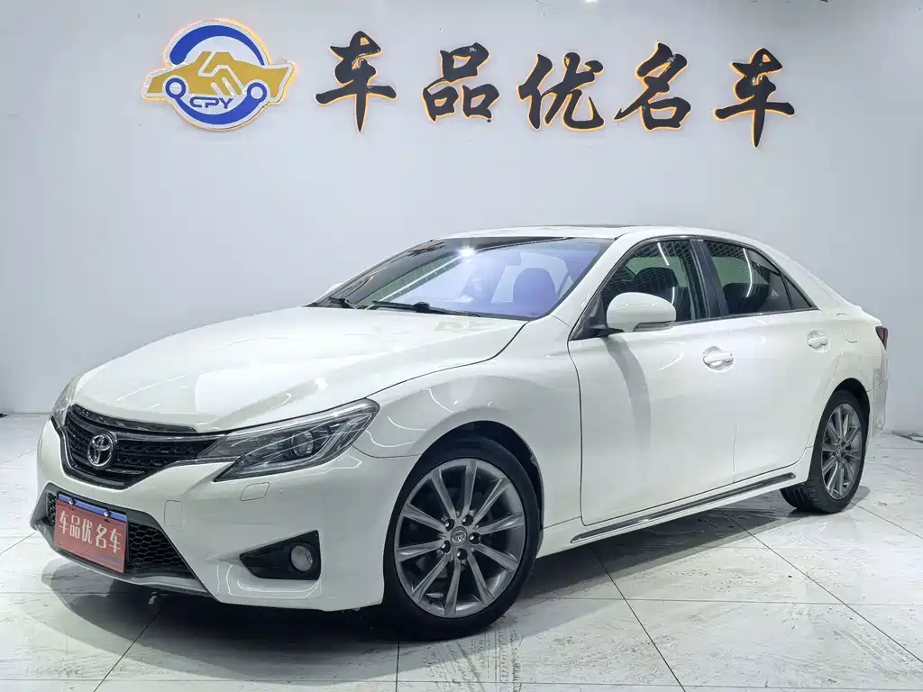 Toyota Reiz