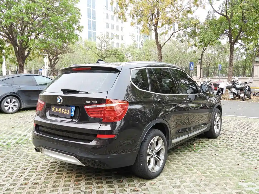 BMW X3 (Import) — миниатюра 4
