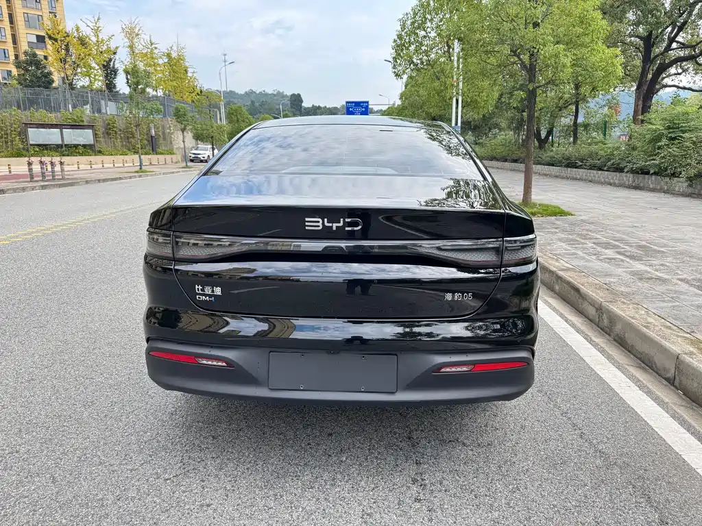 BYD Seal 05 DM-i — миниатюра 8