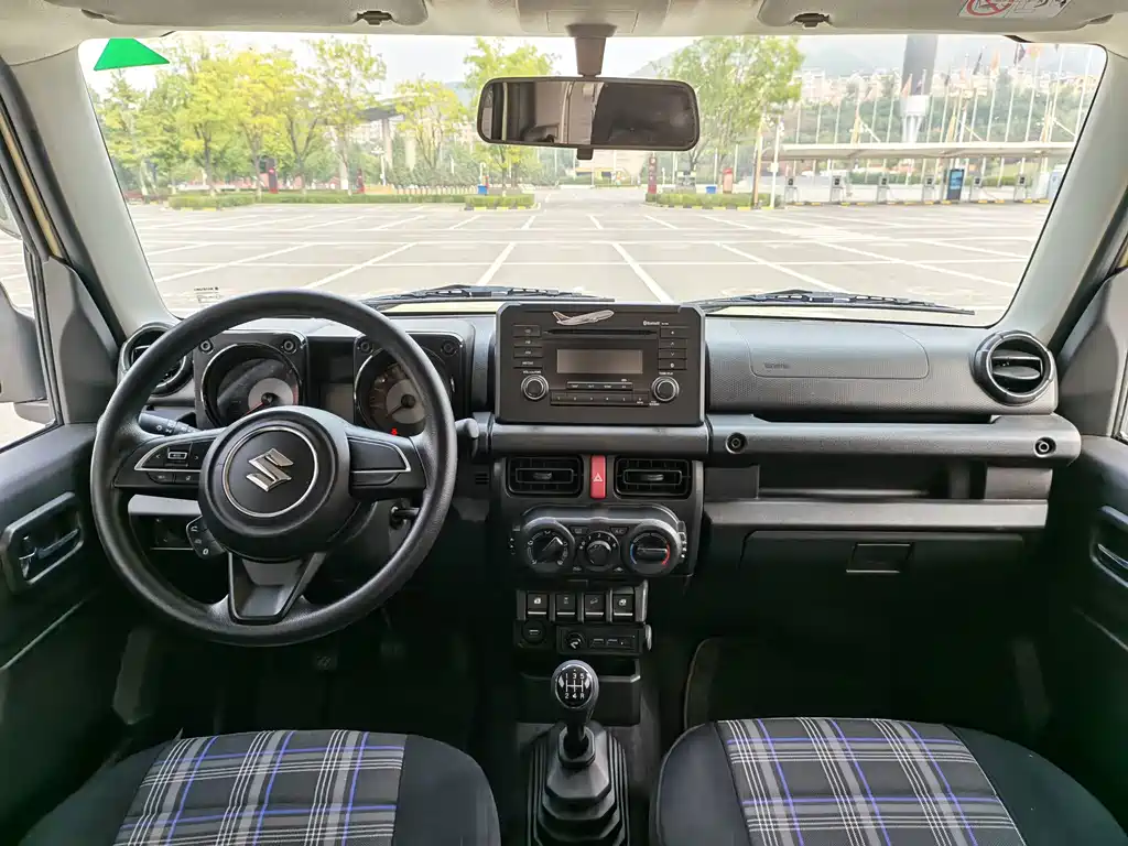 Suzuki Jimny — миниатюра 5