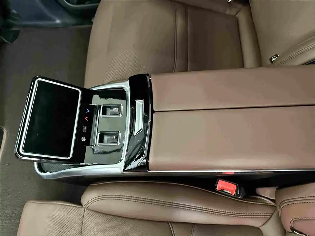 Lincoln Navigator — миниатюра 14