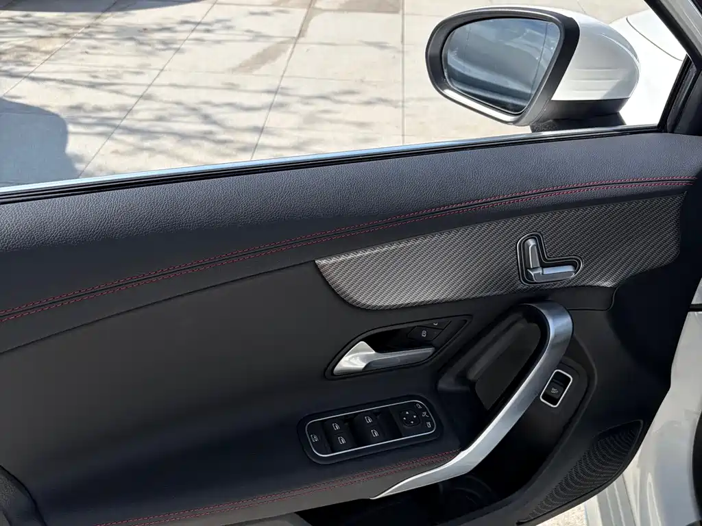 Mercedes-Benz A-Class — миниатюра 4