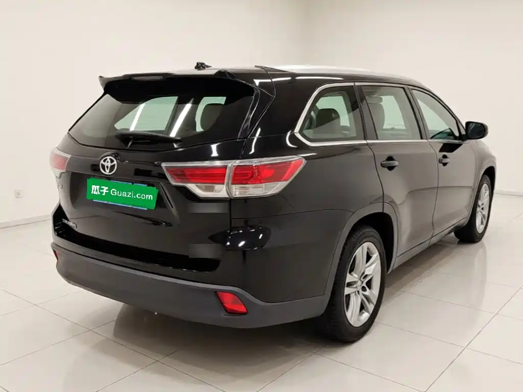 Toyota Highlander — миниатюра 6