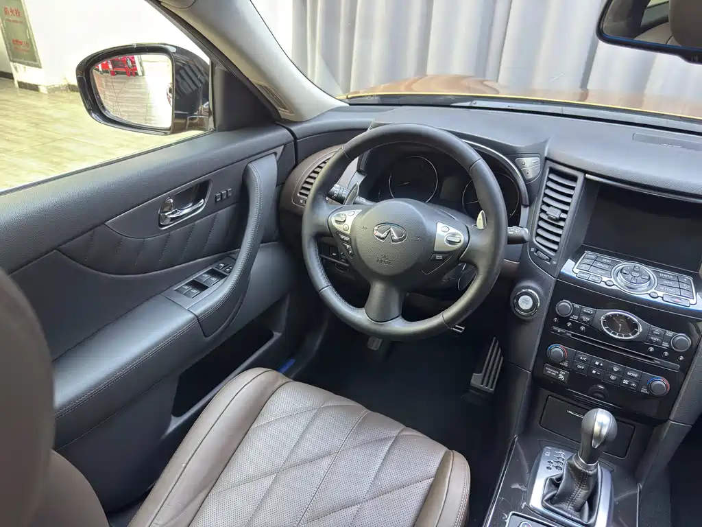 Infiniti FX 2013 FX37