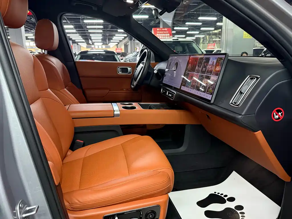 Li Auto Li L8 — миниатюра 16
