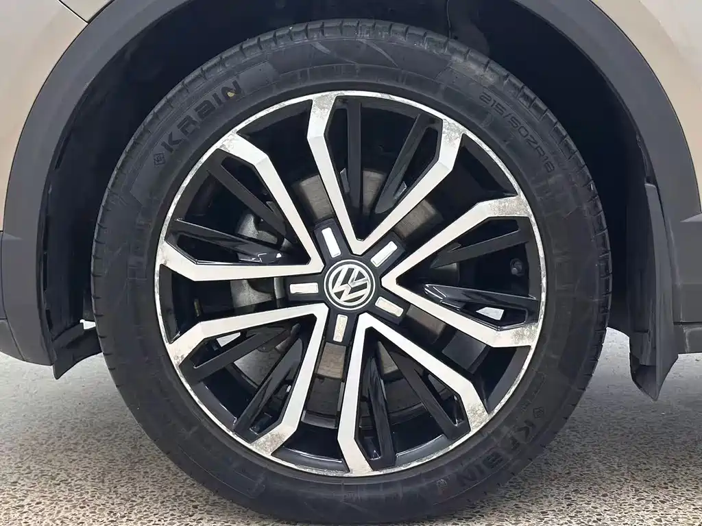 Volkswagen T-Roc — миниатюра 29