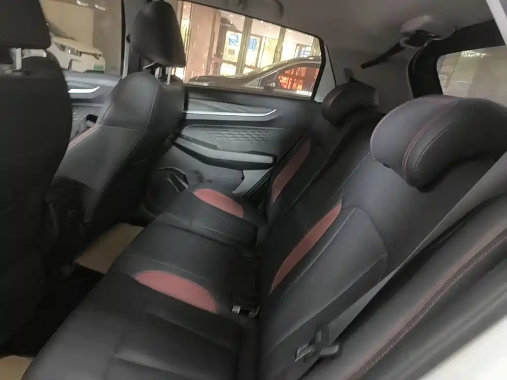 Geely Vision X3 — миниатюра 17