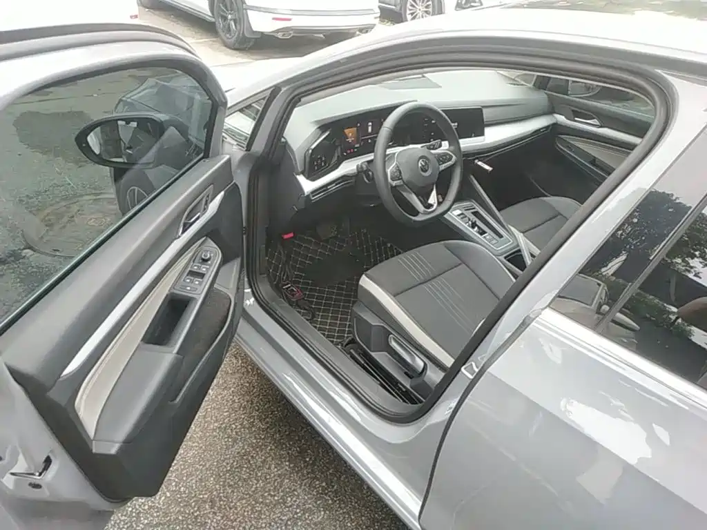 Volkswagen Golf — миниатюра 16