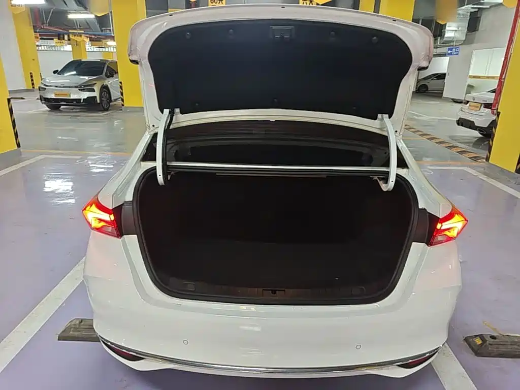 Buick Verano — миниатюра 19