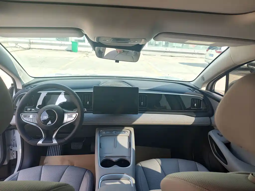 BYD Sealion 05 EV — миниатюра 3