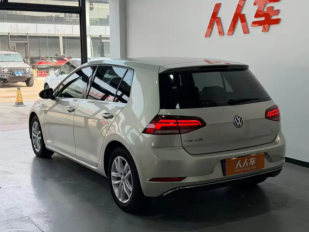 Volkswagen Golf — миниатюра 20