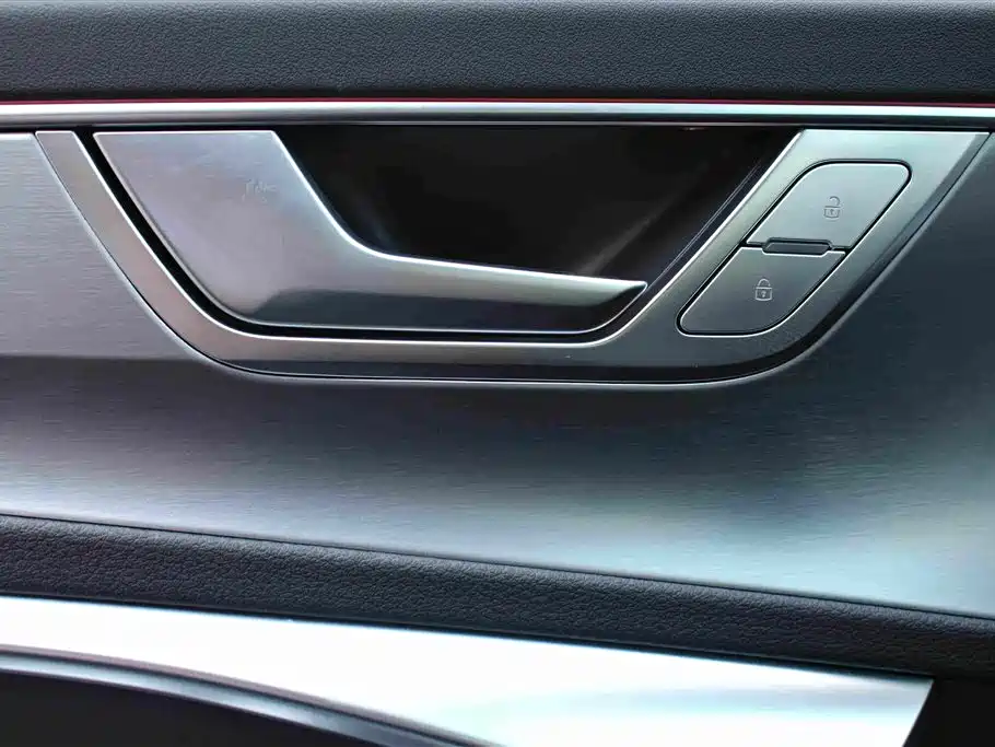 Audi A7L — миниатюра 7