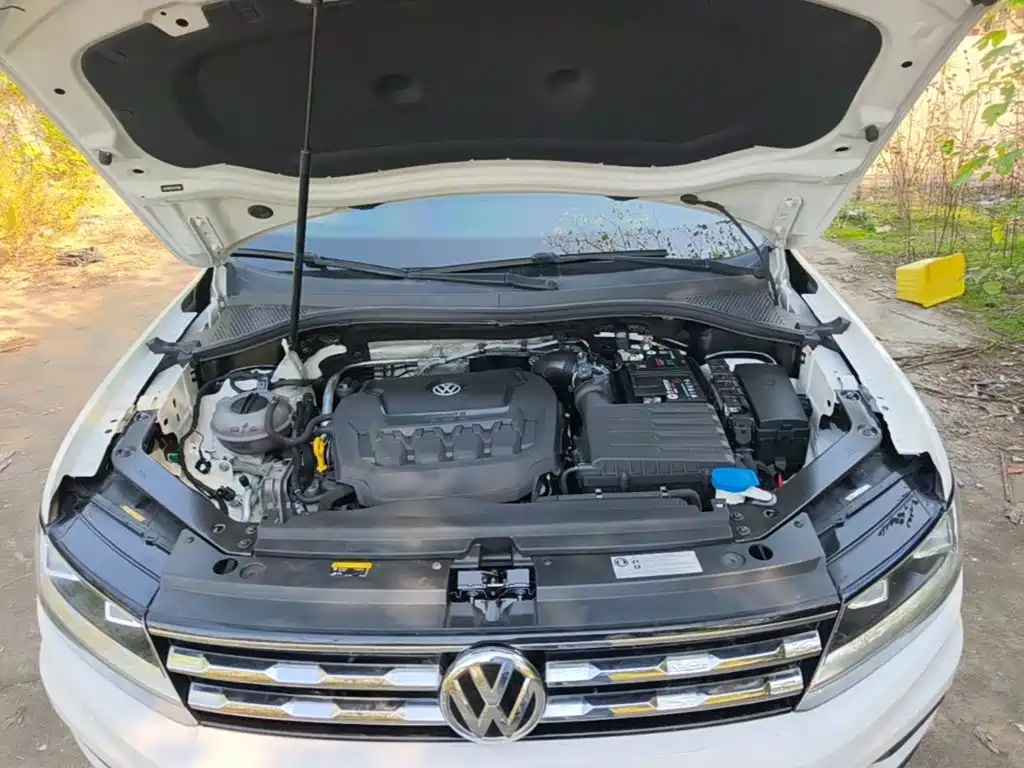 Volkswagen Tiguan L — миниатюра 20