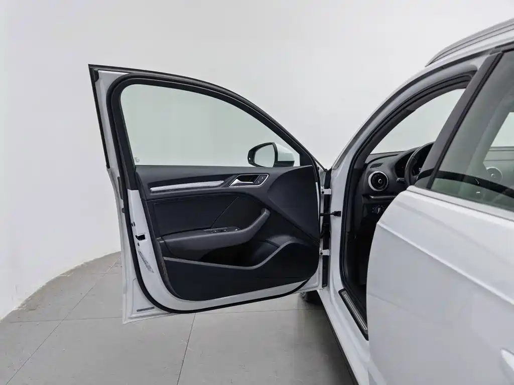 Audi A3 — миниатюра 8