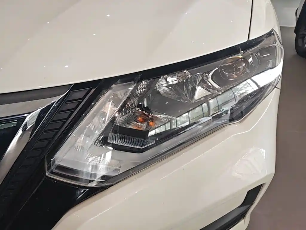 Nissan X-Trail — миниатюра 24