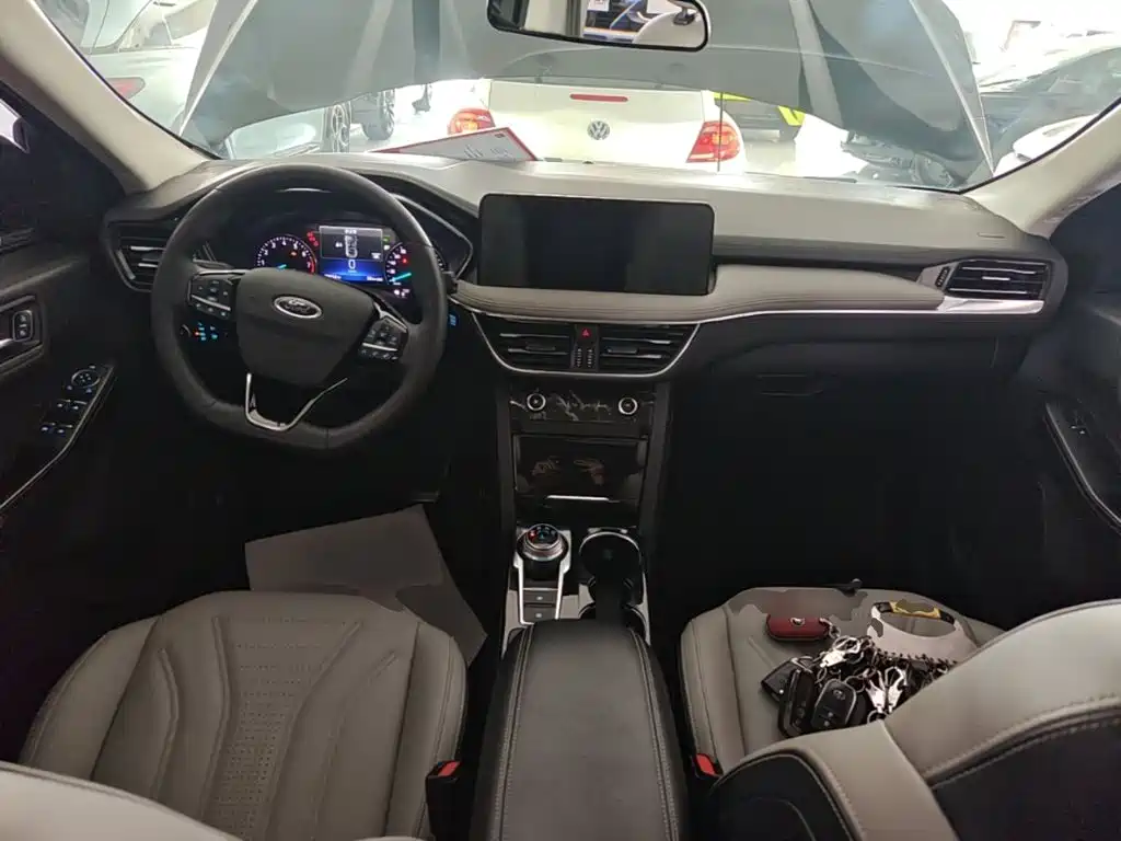Ford Escape — миниатюра 10