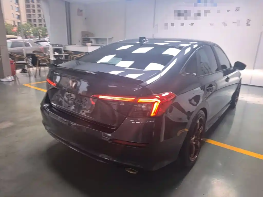 Honda Civic — миниатюра 7
