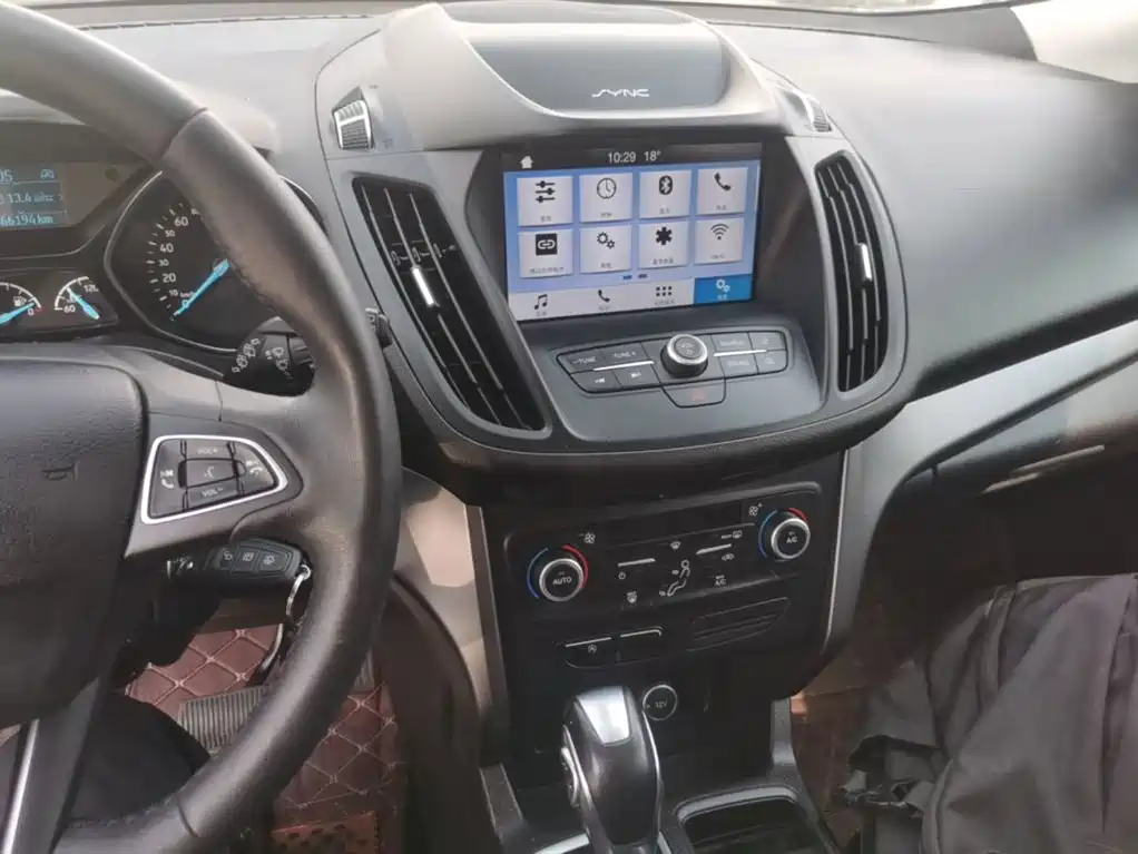 Ford Kuga — миниатюра 13