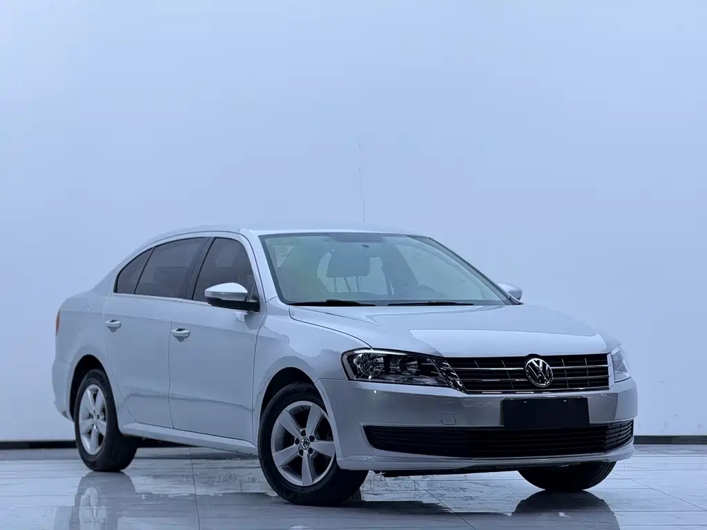 Volkswagen Lavida 2013 1.6L AT