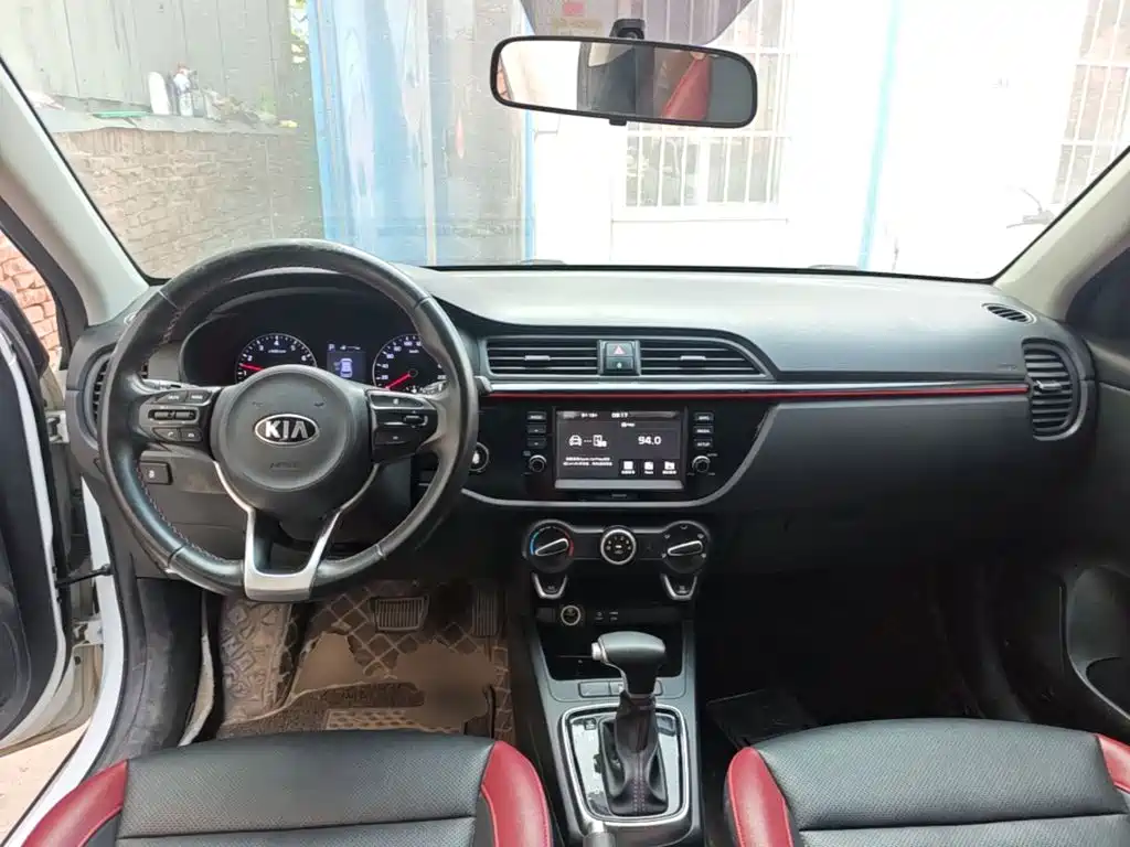 Kia KX Cross — миниатюра 10