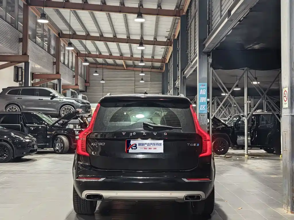 Volvo XC90 — миниатюра 19