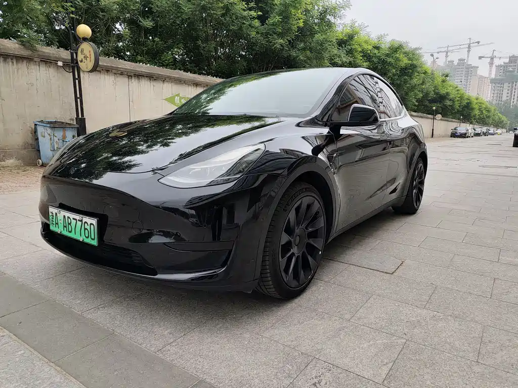 Tesla Model Y 2022