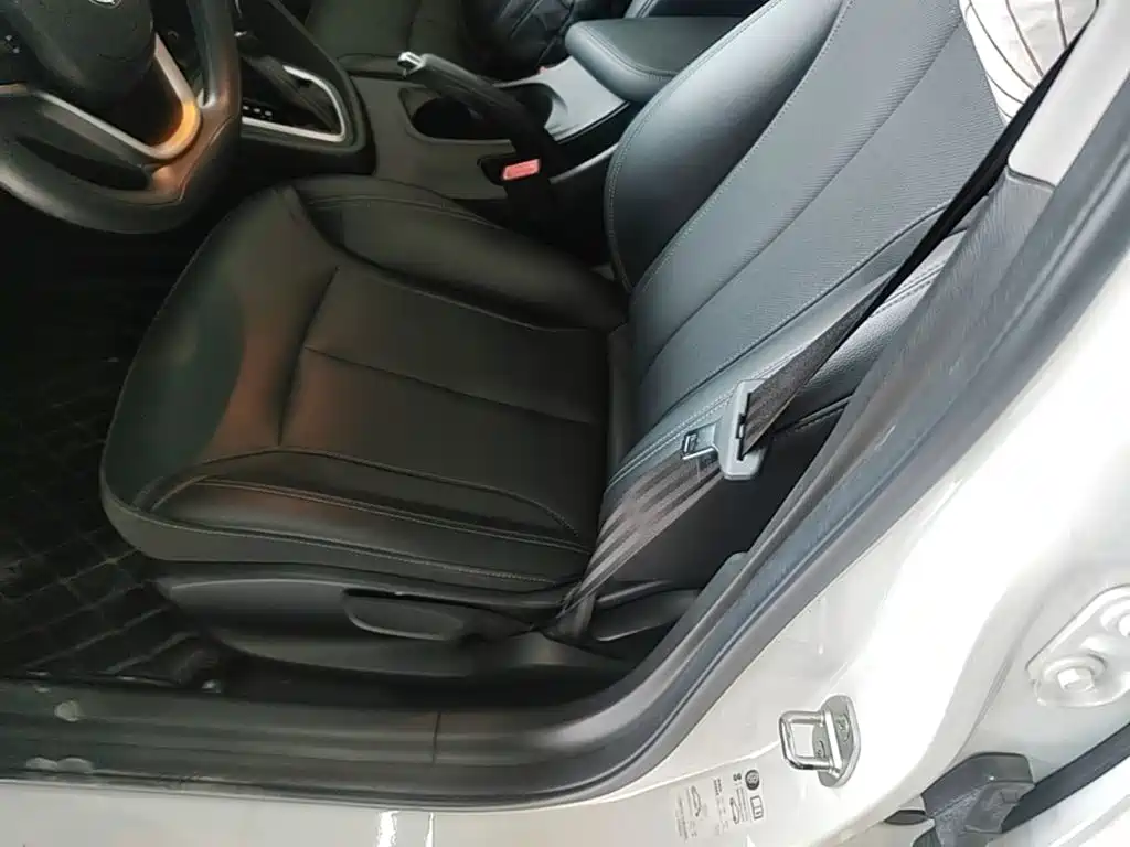 Buick Excelle — миниатюра 15