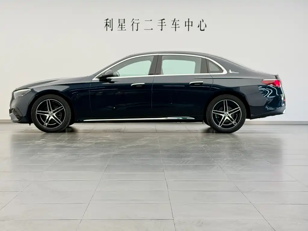 Mercedes-Benz E-Class — миниатюра 8