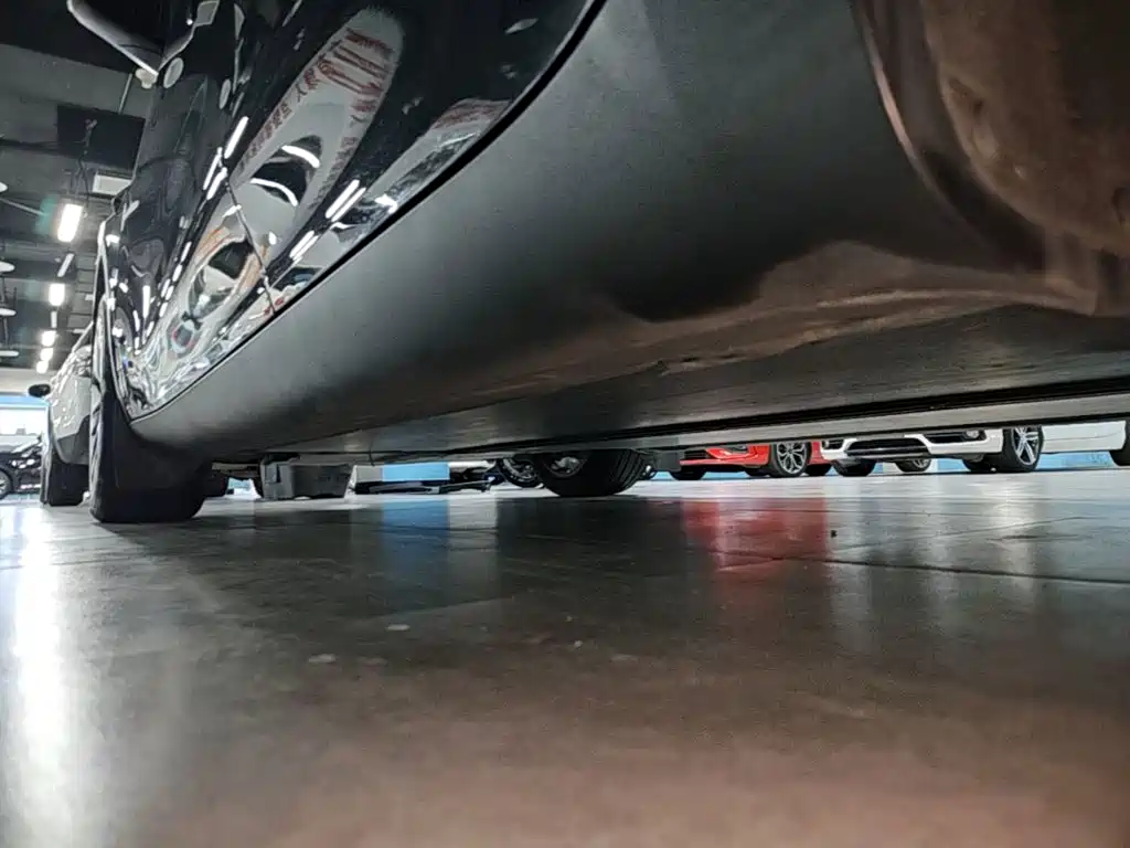 Tesla Model Y — миниатюра 22