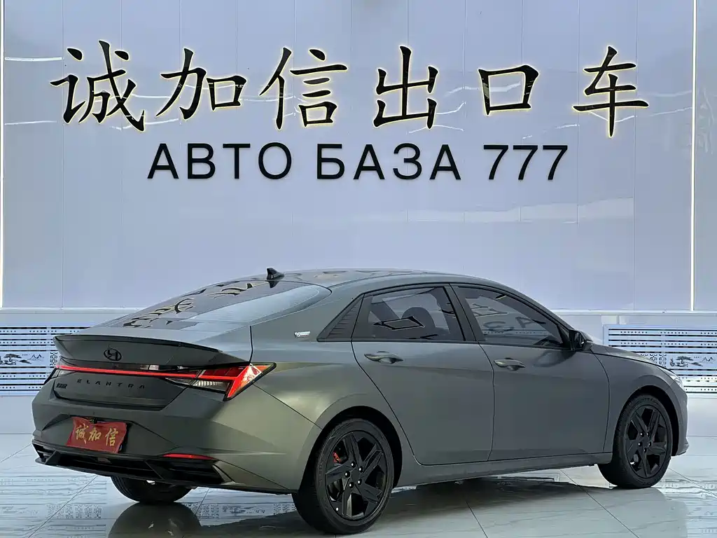 Hyundai Elantra — миниатюра 4